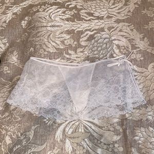 Victoria’s Secret skirted thong Size M NWOT
